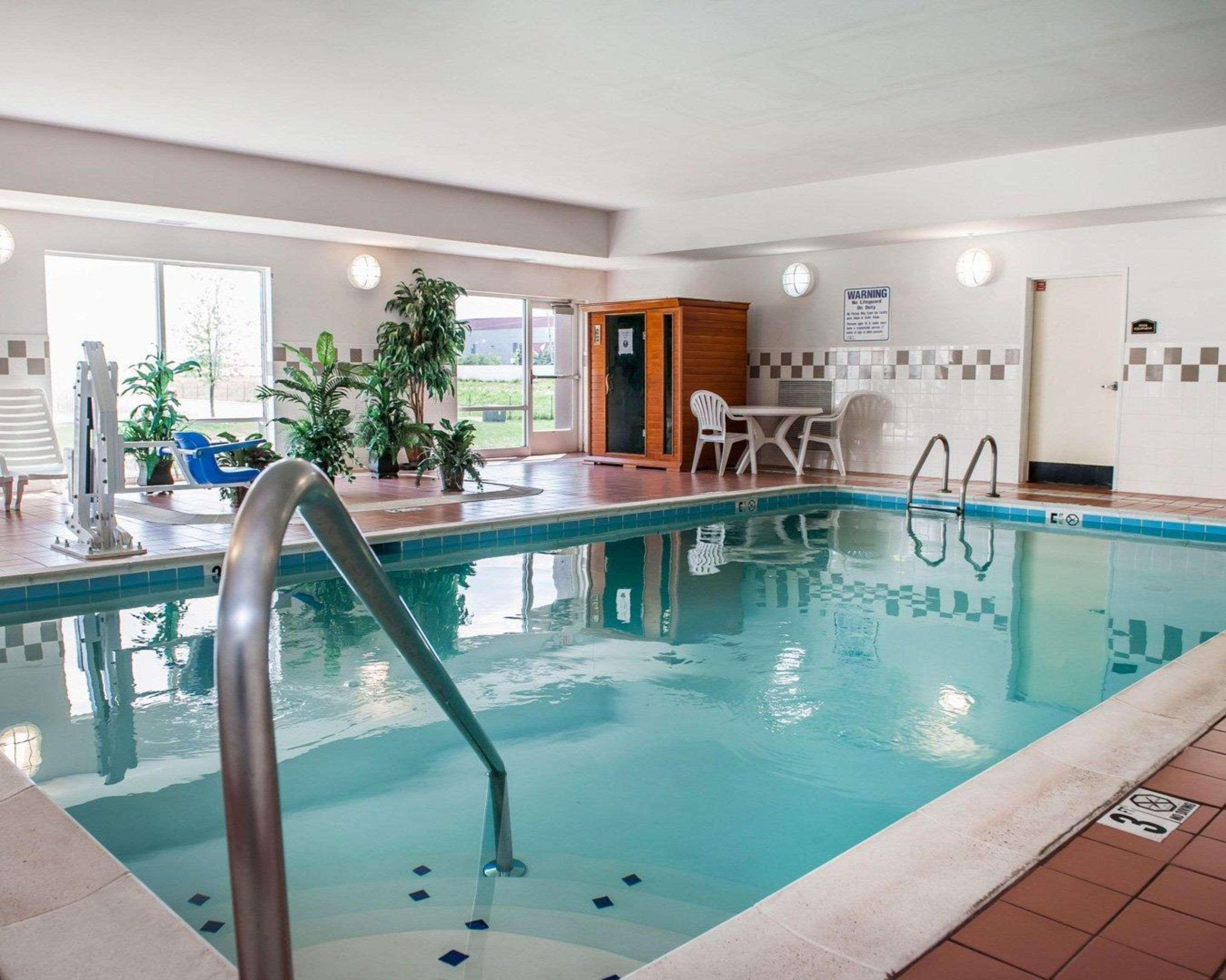 Comfort Suites Near Indianapolis Airport Kültér fotó