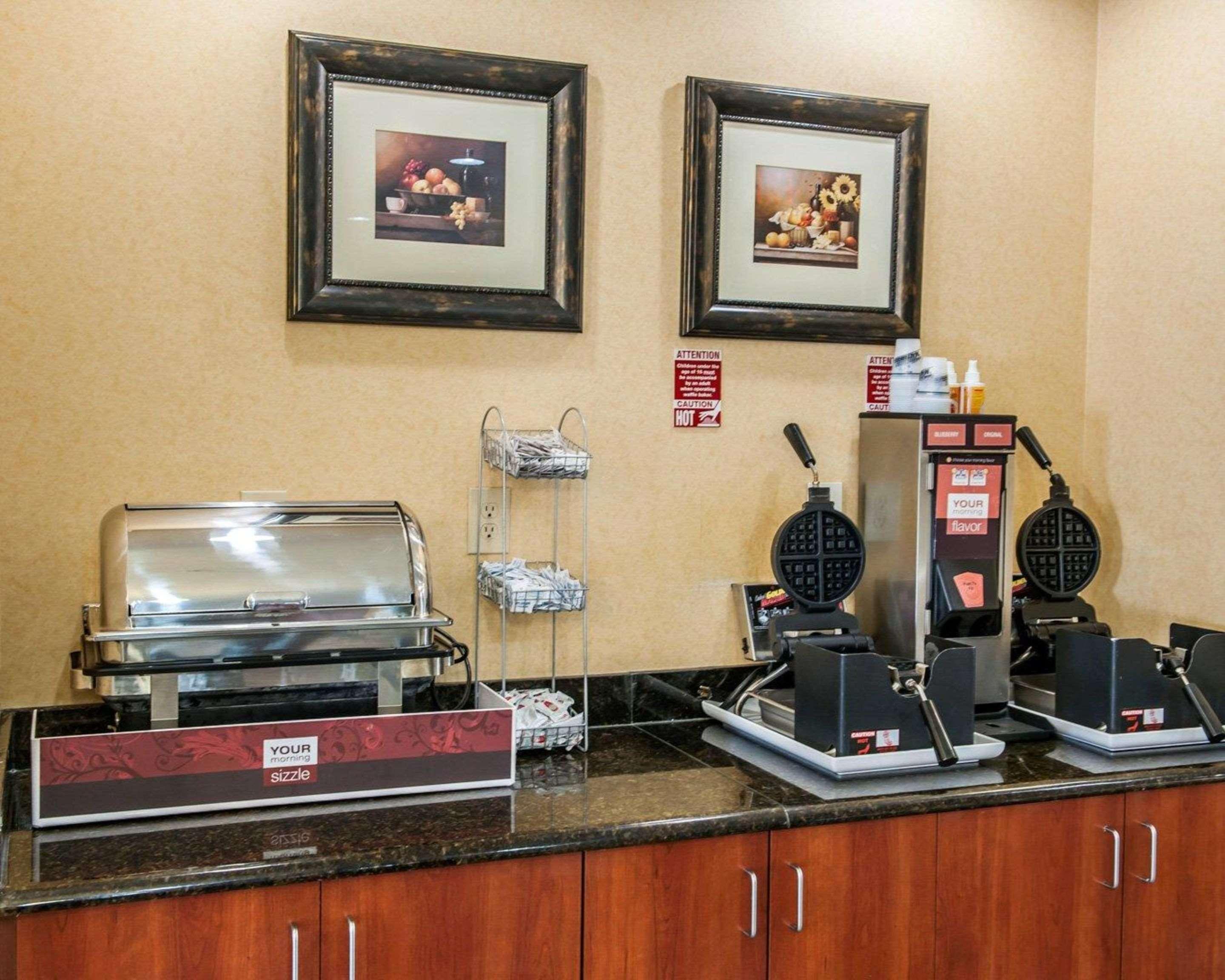 Comfort Suites Near Indianapolis Airport Kültér fotó