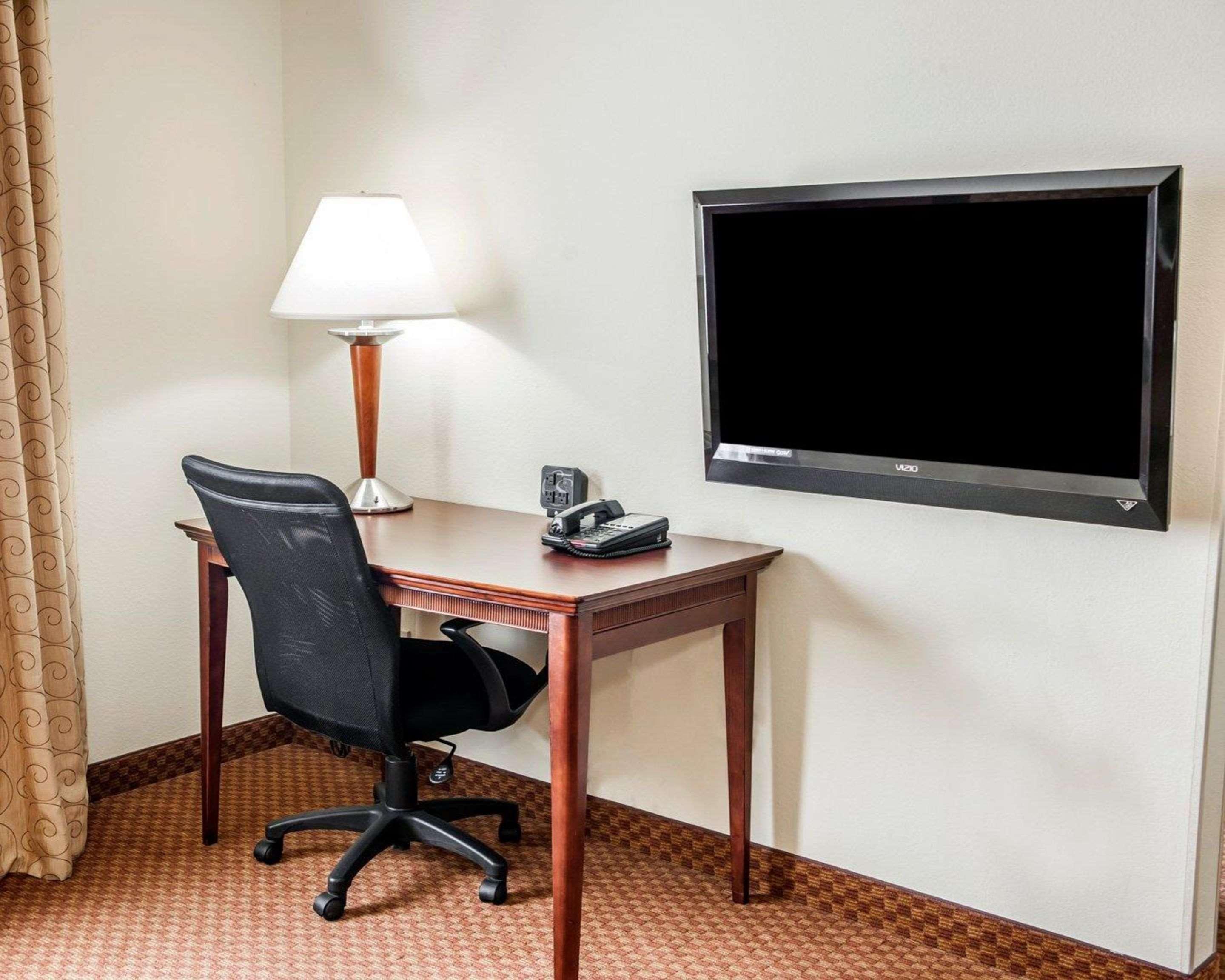 Comfort Suites Near Indianapolis Airport Kültér fotó