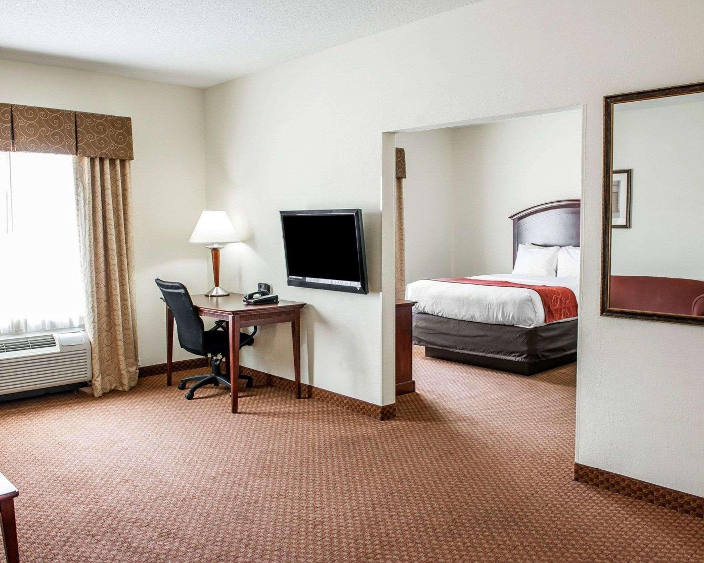 Comfort Suites Near Indianapolis Airport Kültér fotó