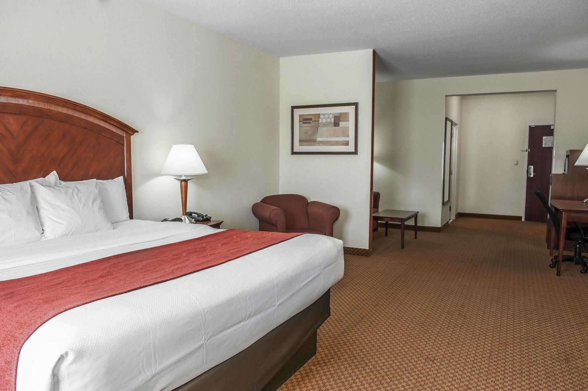 Comfort Suites Near Indianapolis Airport Kültér fotó